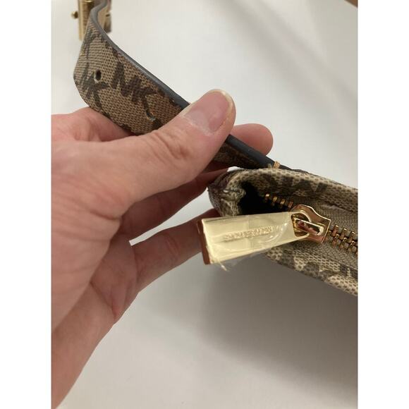 MICHAEL KORS, TAN, BROWN LARGE, (LARGE BELT SIZE) FANNY PACK - Picture 9 of 9